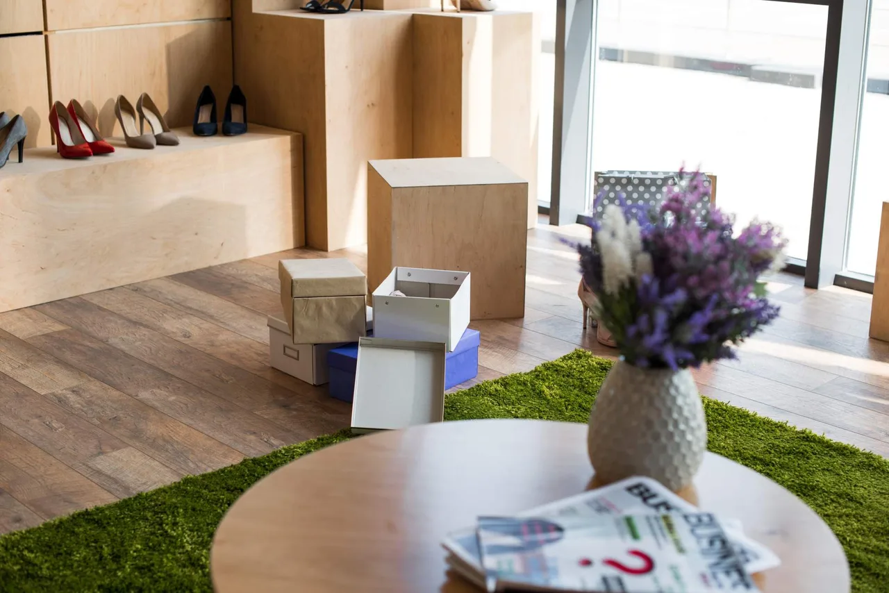Flooring For Showroom: Enhancing Sales with the Right Choice